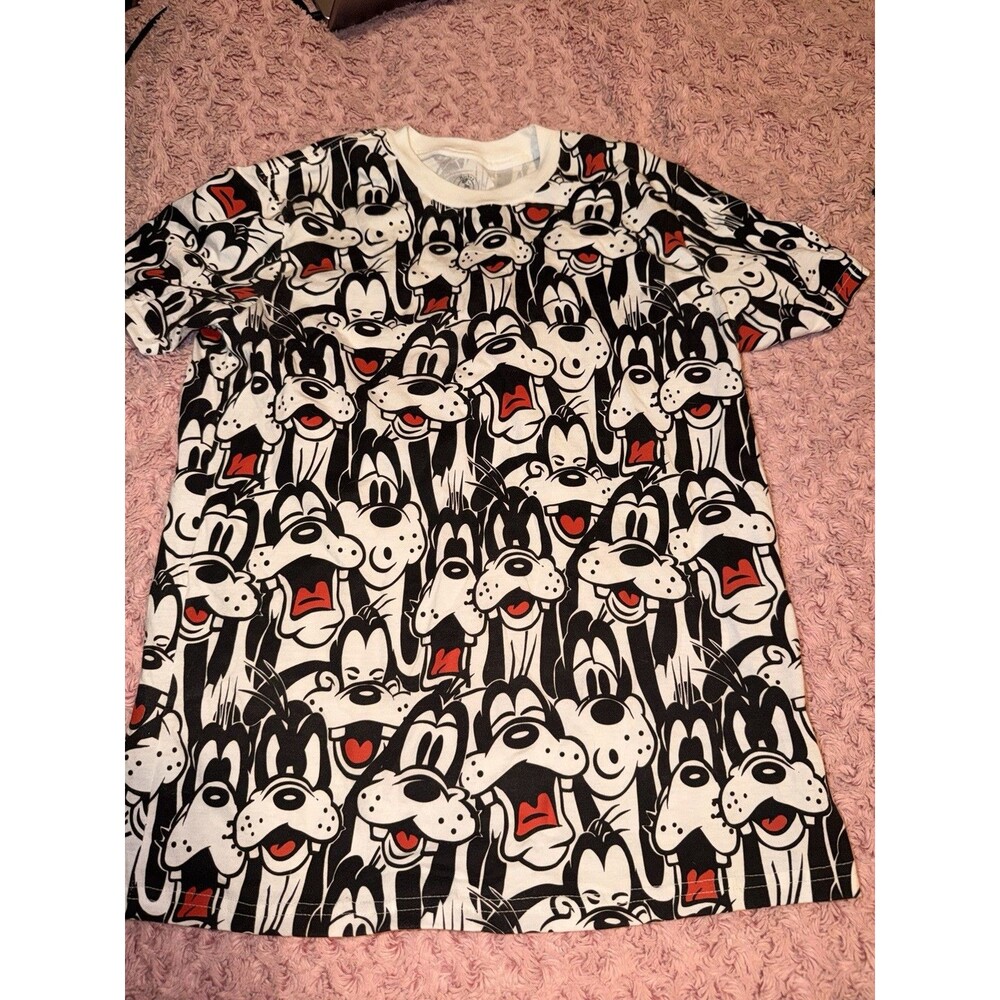 Disney Parks Goofy All Over Print T-Shirt Adult XS  Disney World White Black